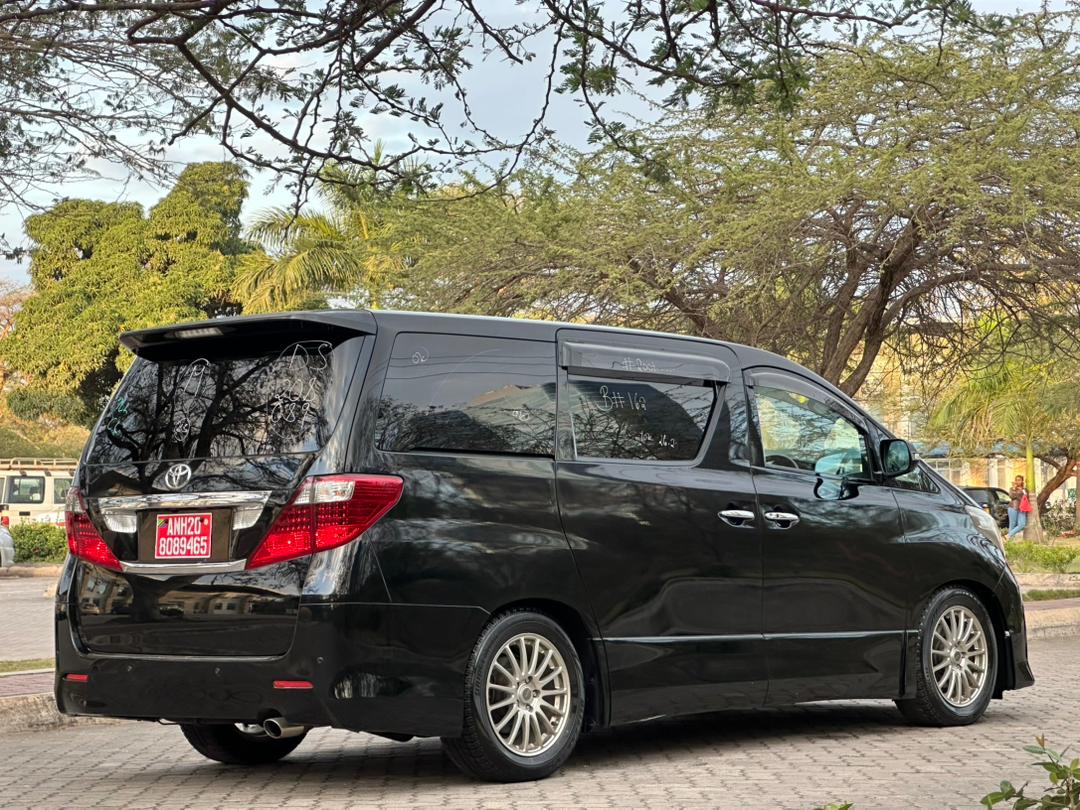 Toyota Alphard New thumbnail 9